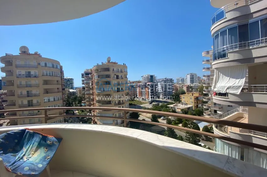 Приобрести Квартира в Махмутларе трехкомнатная - с мебелью в жилом комплексе 12 