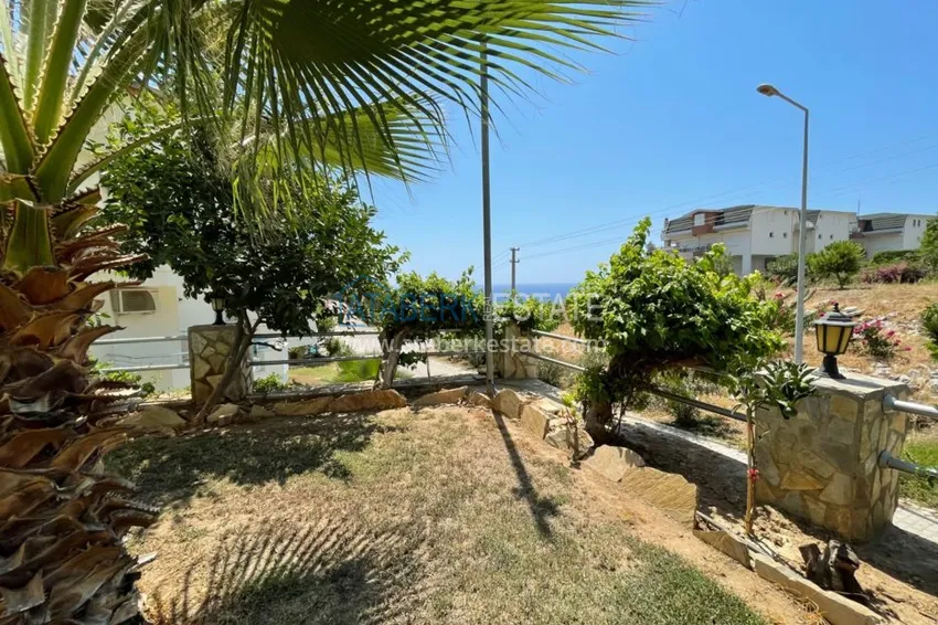 Садовый дуплекс в районе Конаклы Алания в элитной резиденции 12 