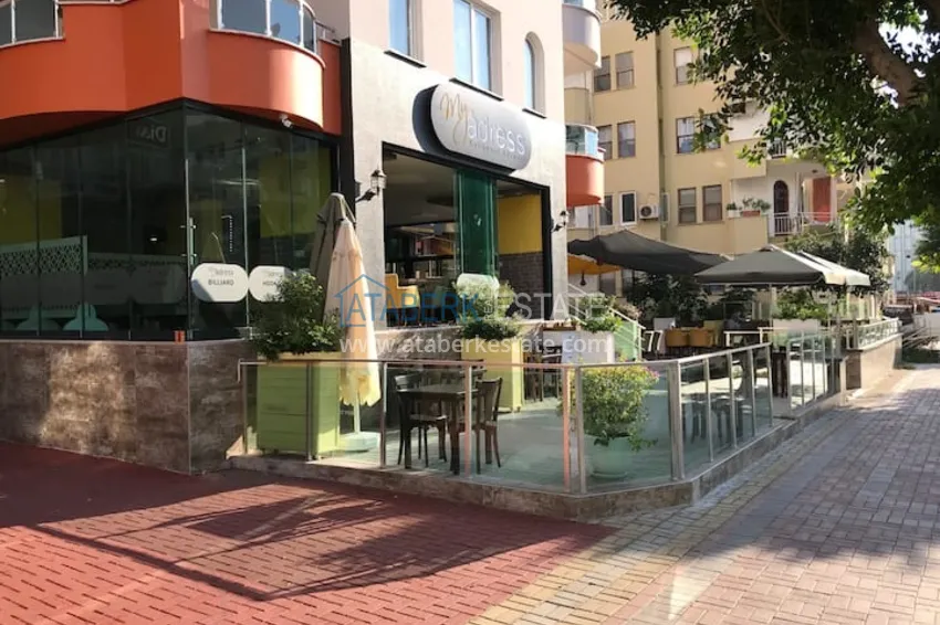 Квартира двухкомнатная с мебелью в жилом комплексе в Махмутларе 12 