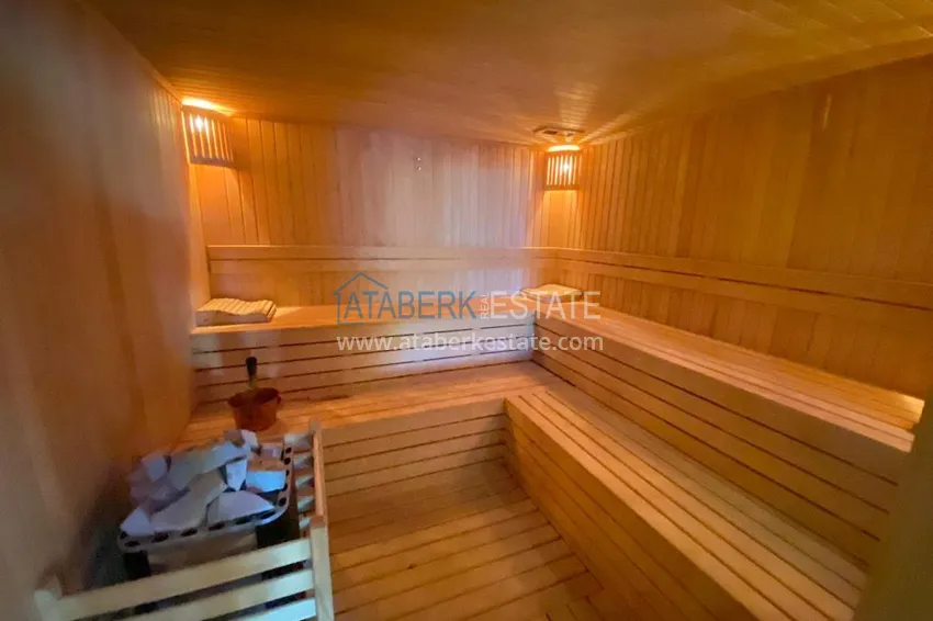 Пентхаус в Каргыджаке с мебелью, видом на море и горы в жилом комплексе 13 