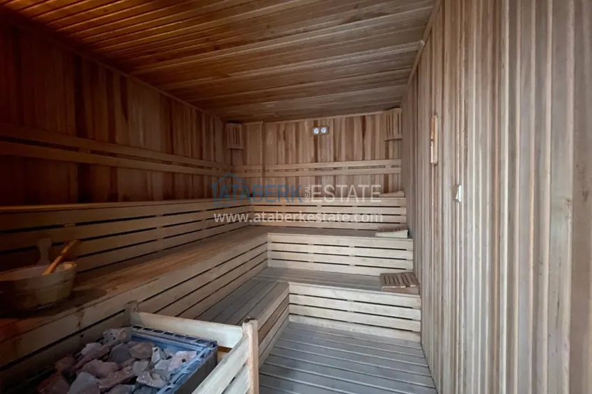 Садовый дуплекс в районе Конаклы Алания в элитной резиденции 17 