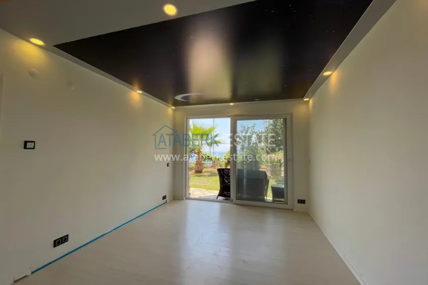 Приобрести Садовый дуплекс в районе Конаклы Алания в элитной резиденции 19 