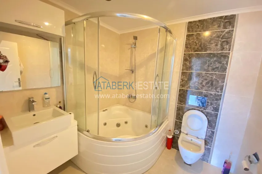 Приобрести Пентхаус в Каргыджаке с мебелью, видом на море и горы в жилом комплексе 19 