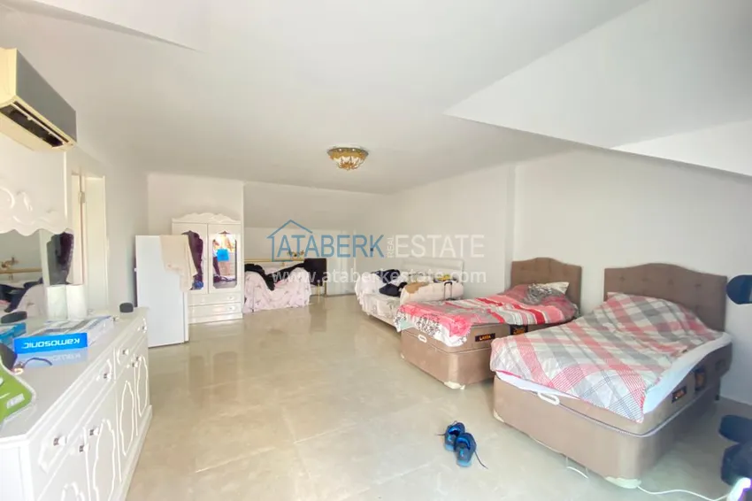 Приобрести Пентхаус в Каргыджаке с мебелью, видом на море и горы в жилом комплексе 20 