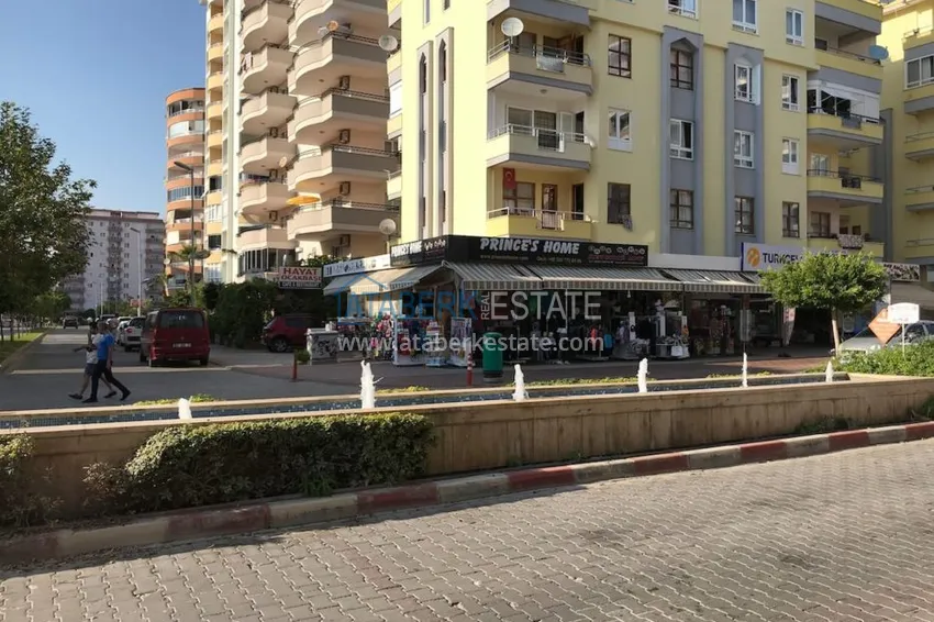 Квартира двухкомнатная с мебелью в жилом комплексе в Махмутларе 18 