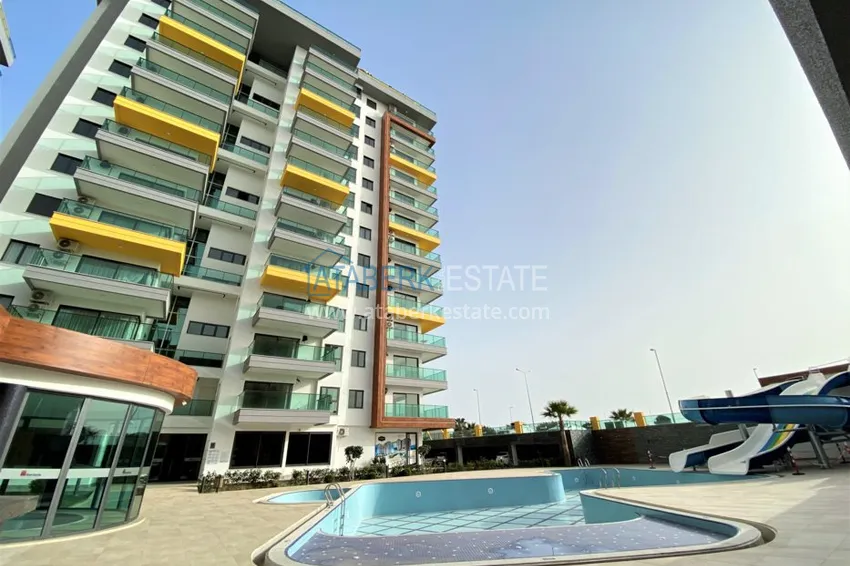 Квартира в Махмутларе, с чистовой отделкой в новом комплексе на первой береговой 2 