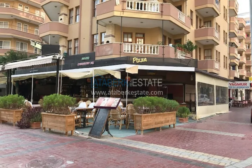 Квартира двухкомнатная с мебелью в жилом комплексе в Махмутларе 19 