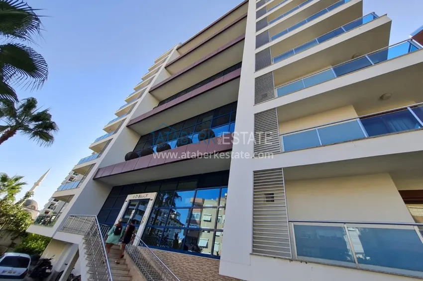 Квартира в районе Джикджилли меблированная с видом на море в комплексе класса люкс 24 