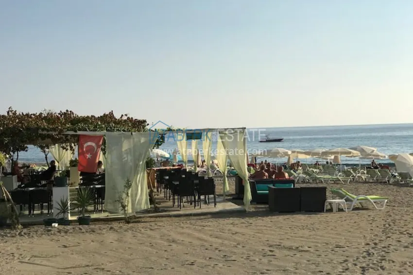 Квартира двухкомнатная с мебелью в жилом комплексе в Махмутларе 24 