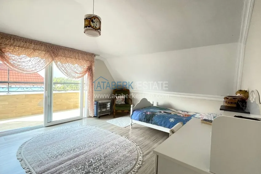 Приобрести Пентхаус в Кестеле с отдельной кухней, мебелью, видом на море и горы  32 