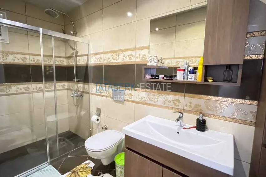 Приобрести Пентхаус в Кестеле с отдельной кухней, мебелью, видом на море и горы  33 