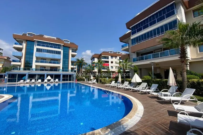 Квартира в районе Оба меблированная с отдельной кухней в престижном комплексе 2 