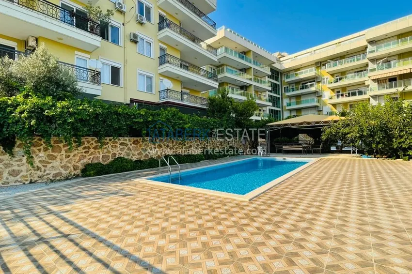 Пентхаус в Кестеле с отдельной кухней, мебелью, видом на море и горы  5 