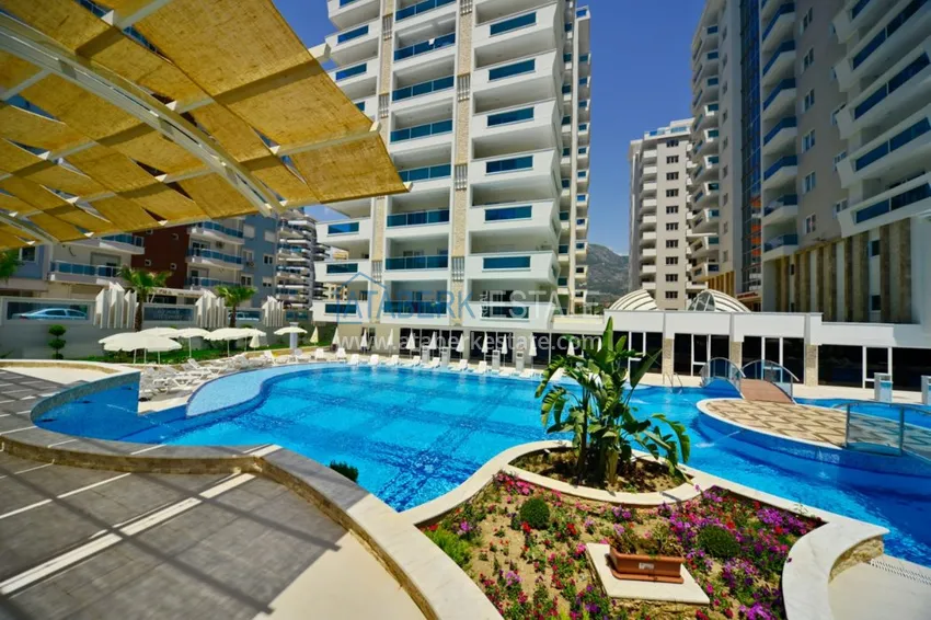 Квартира в Махмутларе с мебелью в комплексе класса-люкс 4 