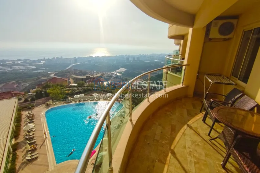 Приобрести Квартира в Махмутларе с мебелью в элитном жилом комплексе отельного типа 5 