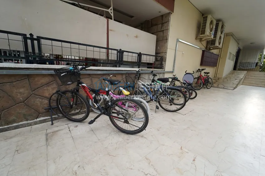 Квартира в Махмутларе трехкомнатная - с мебелью в жилом комплексе 10 