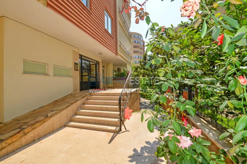 Квартира в Махмутларе трехкомнатная - с мебелью в жилом комплексе 11 