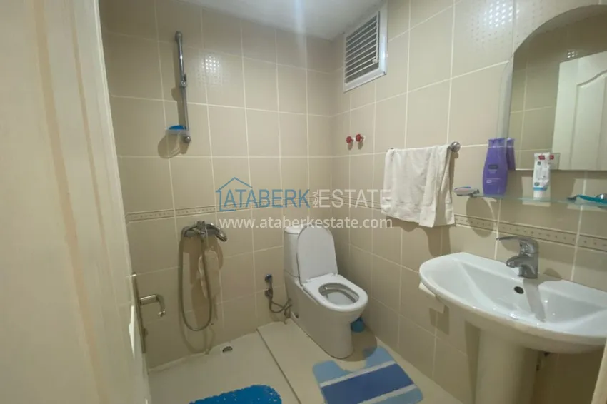 Приобрести Квартира в Махмутларе трехкомнатная - с мебелью в жилом комплексе 10 