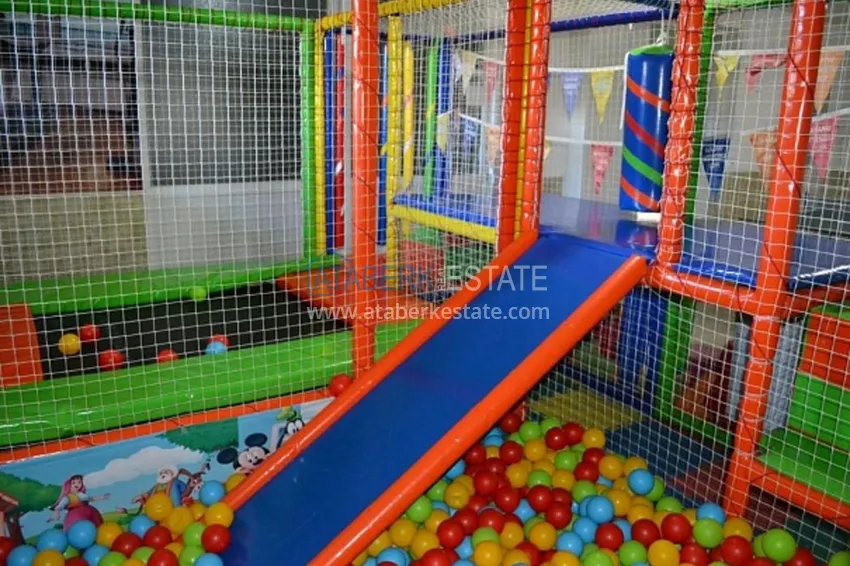 Квартира в Махмутларе с видом на горы в благоустроенном комплексе 15 