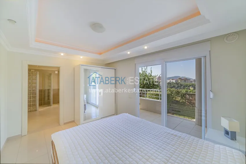 Приобрести Садовый дуплекс в районе Джикджилли с мебелью в жилом комплексе класса-люкс 11 