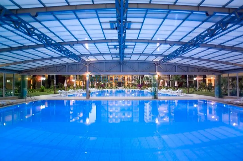 Квартира в Алании четырехкомнатная с отдельной кухней в элитном комплексе 14 