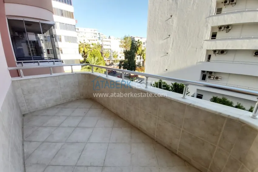 Приобрести Трехкомнатные апартаменты в районе Махмутлар 12 