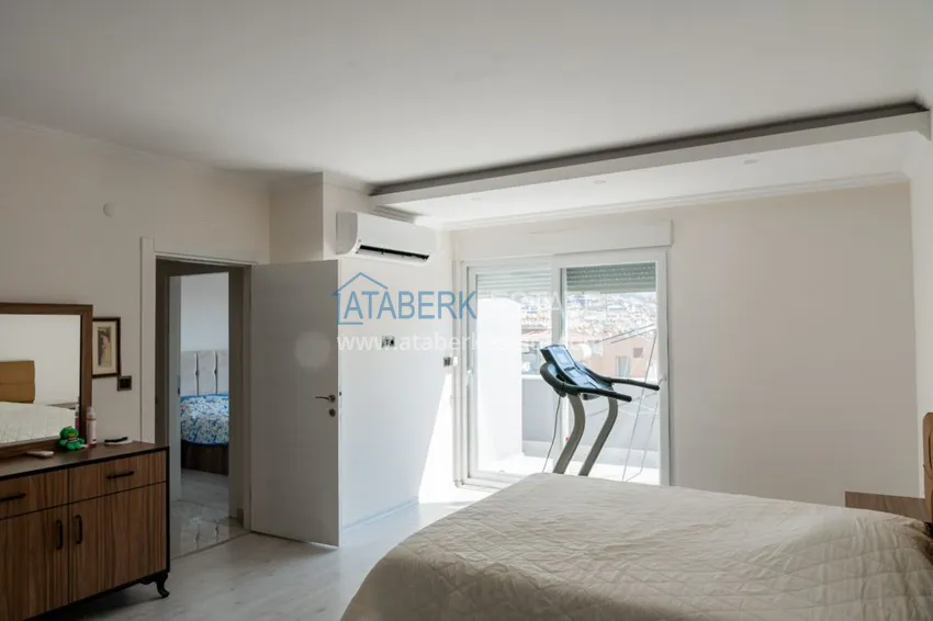 Приобрести Пентхаус в Алании с мебелью в районе пляжа Клеопатра 17 