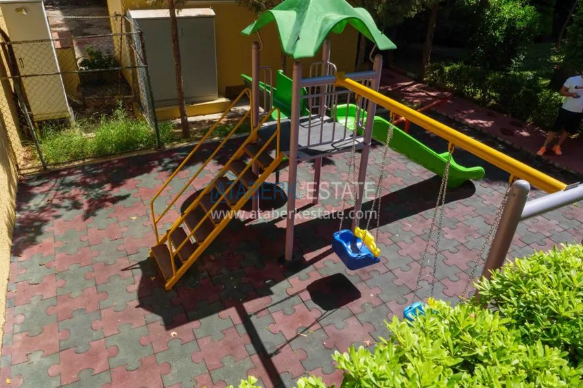 Квартира в Алании четырехкомнатная с отдельной кухней в элитном комплексе 24 