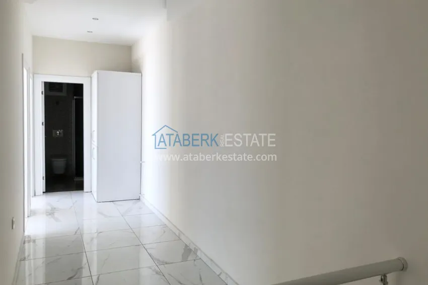 Приобрести Пентхаус-дуплекс в центре Алании с чистовой отделкой и видом на море 18 