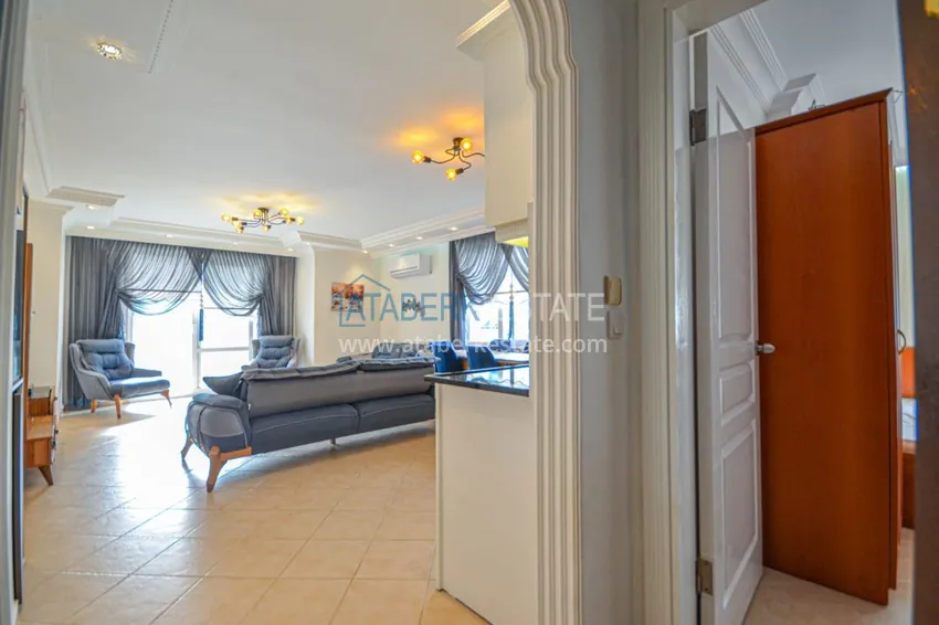 Приобрести Трехкомнатные апартаменты с мебелью в центре курортного городка в Махмутларе 1 