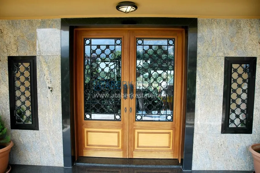 Приобрести Отдельно стоящая вилла в Кестеле – бассейн, газификация, солнечные батареи 1 