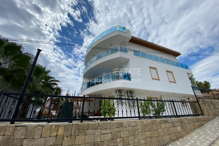 Садовый дуплекс в Авсалларе меблированный с отдельной кухней в апарт-вилле 1 