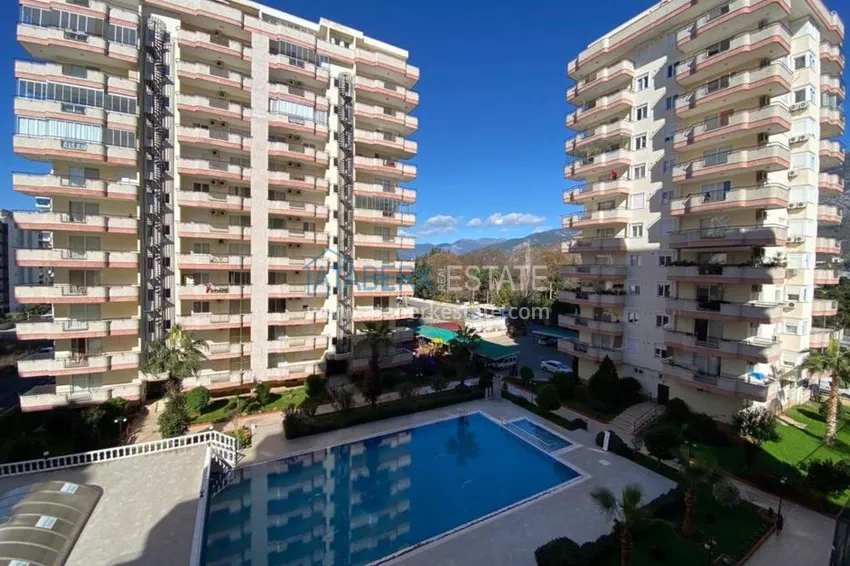 Квартира в Махмутларе с видом на горы в благоустроенном комплексе 1 