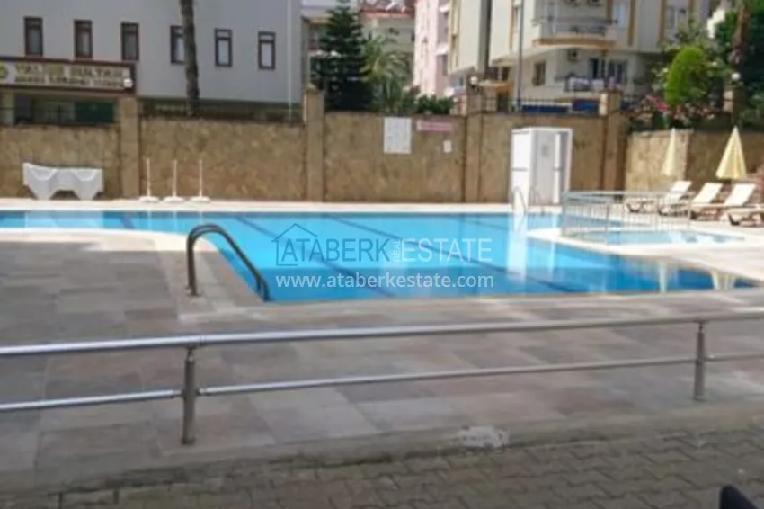 Квартира в центре Алании трехкомнатная с мебелью и отдельной кухней 2 