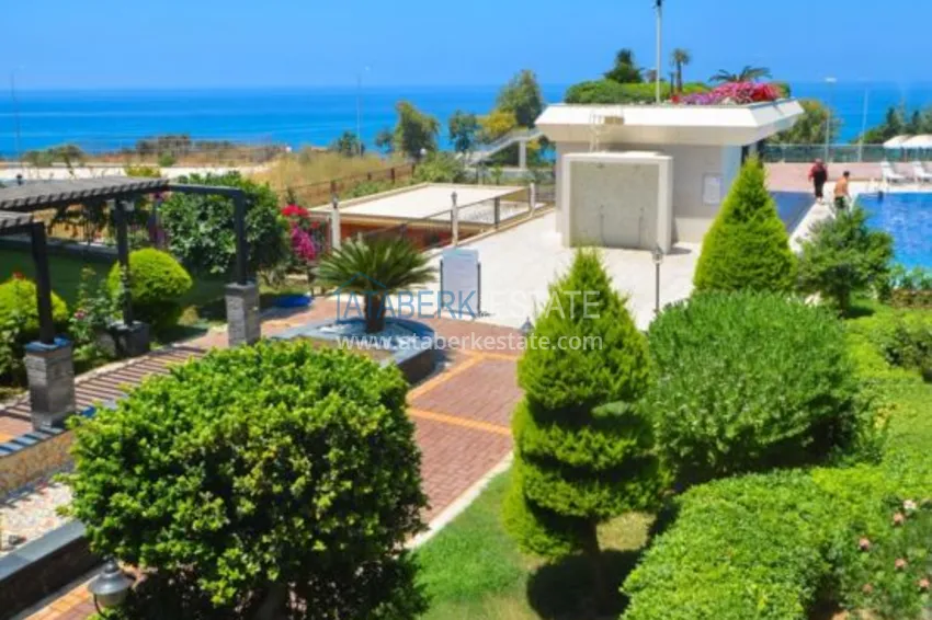 Приобрести Меблированная квартира с видом на море в элитном комплексе 20 