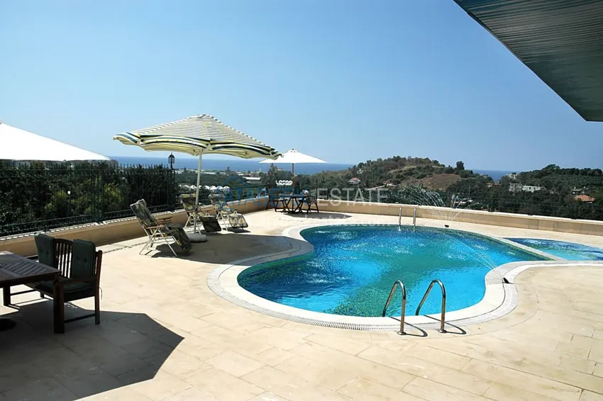 Отдельно стоящая вилла в Кестеле – бассейн, газификация, солнечные батареи 22 