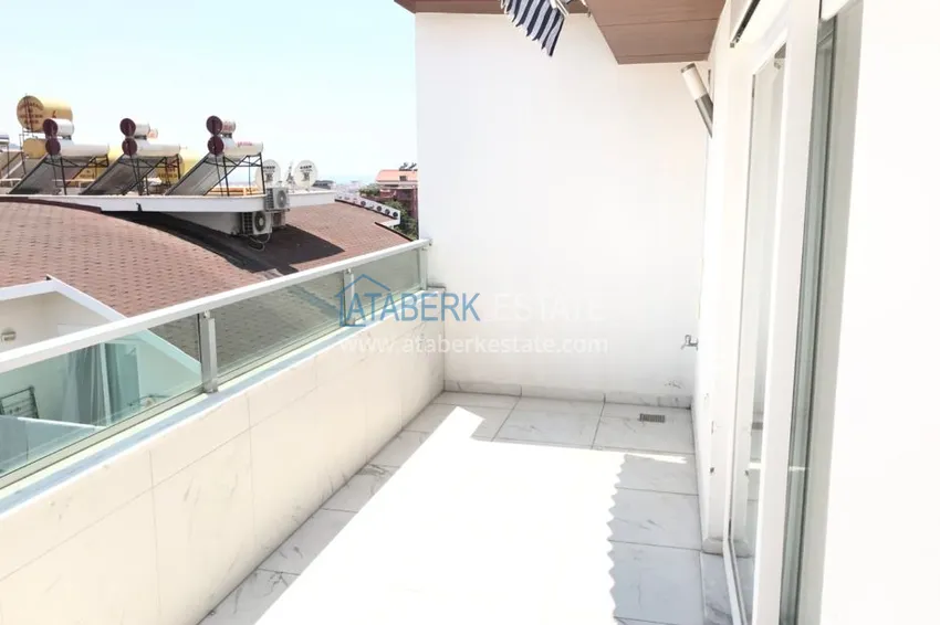 Приобрести Пентхаус-дуплекс в центре Алании с чистовой отделкой и видом на море 22 