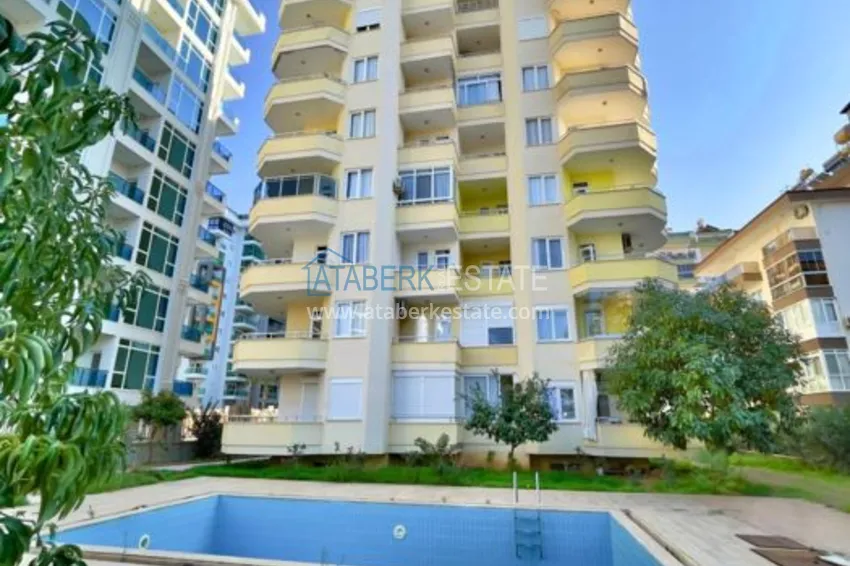 Квартира в Махмутларе уютная с отдельной кухней, мебелью 3 