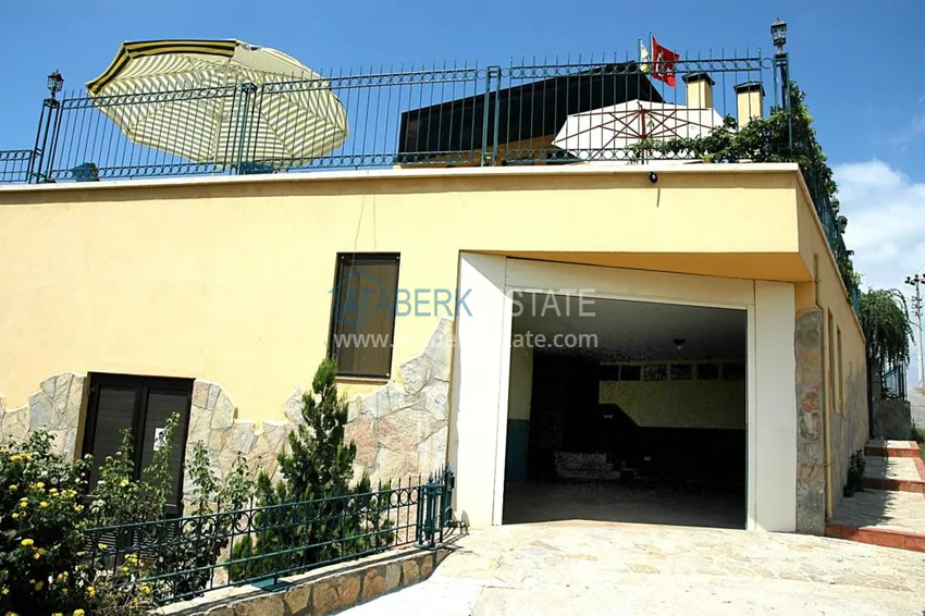 Отдельно стоящая вилла в Кестеле – бассейн, газификация, солнечные батареи 33 