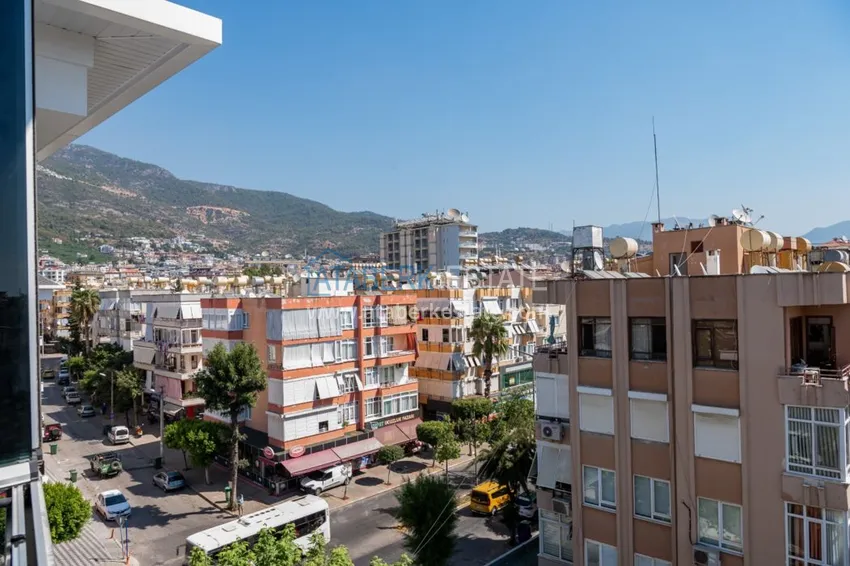 Приобрести Пентхаус в Алании с мебелью в районе пляжа Клеопатра 5 