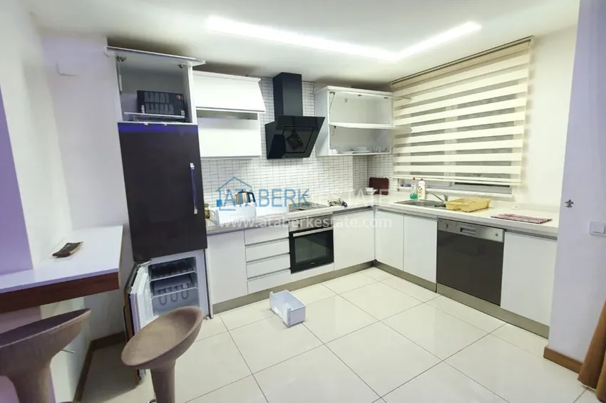 Приобрести Квартира в благоустроенном комплексе, в Махмутларе с мебелью 4 