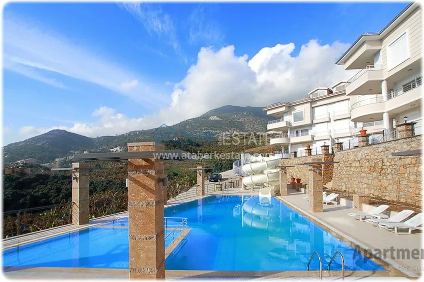 Садовый дуплекс в районе Джикджилли с мебелью в жилом комплексе класса-люкс 6 