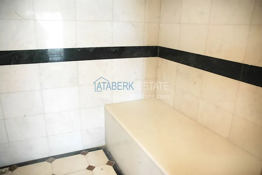 Приобрести Отдельно стоящая вилла в Кестеле – бассейн, газификация, солнечные батареи 48 