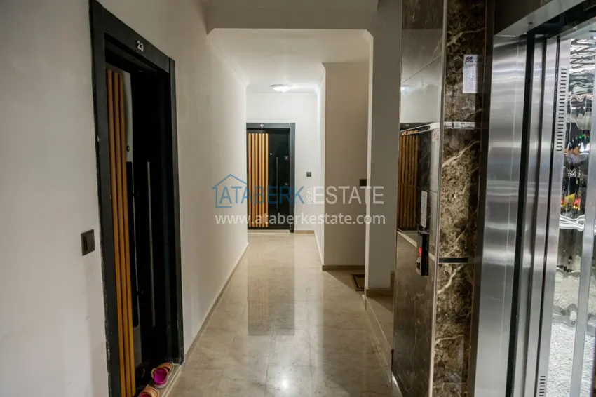 Пентхаус в Алании с мебелью в районе пляжа Клеопатра 7 