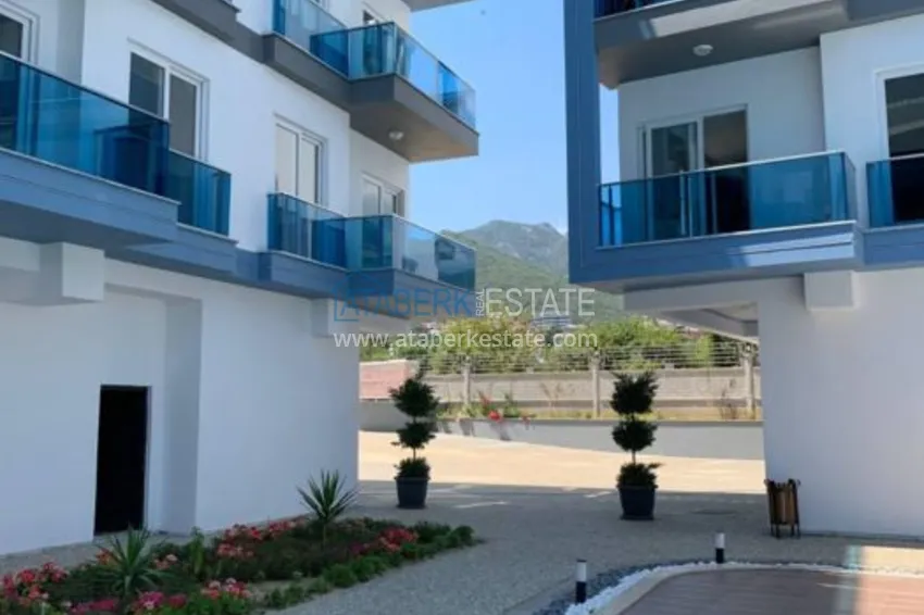 Квартира в районе Оба с чистовой отделкой, в молодом современном комплексе 7 