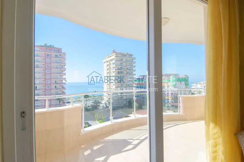 Приобрести Квартира с открытым видом на море в Махмутларе с мебелью в комплексе на первой береговой линии  8 