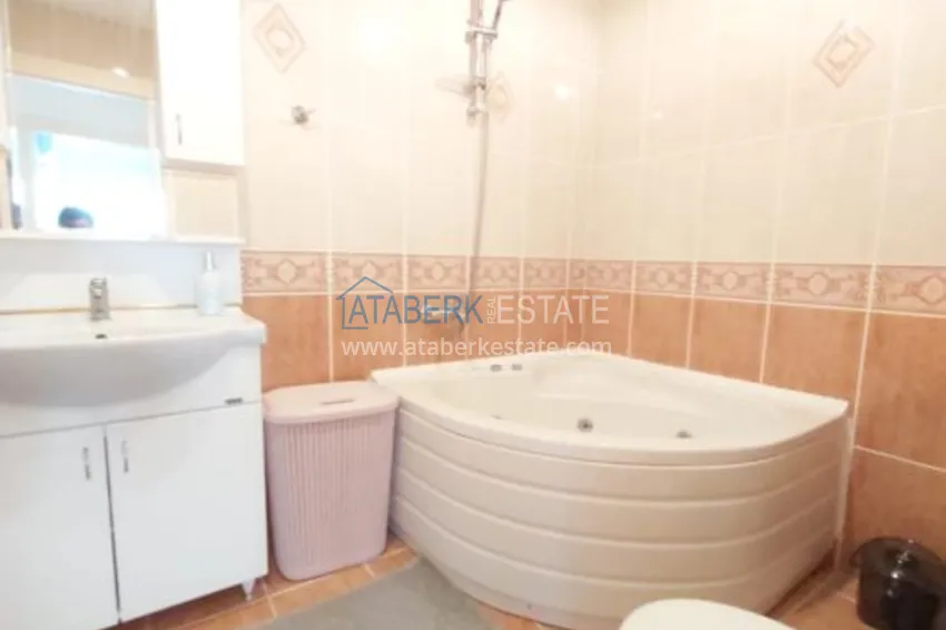 Приобрести Трехкомнатные апартаменты в районе Махмутлар 9 