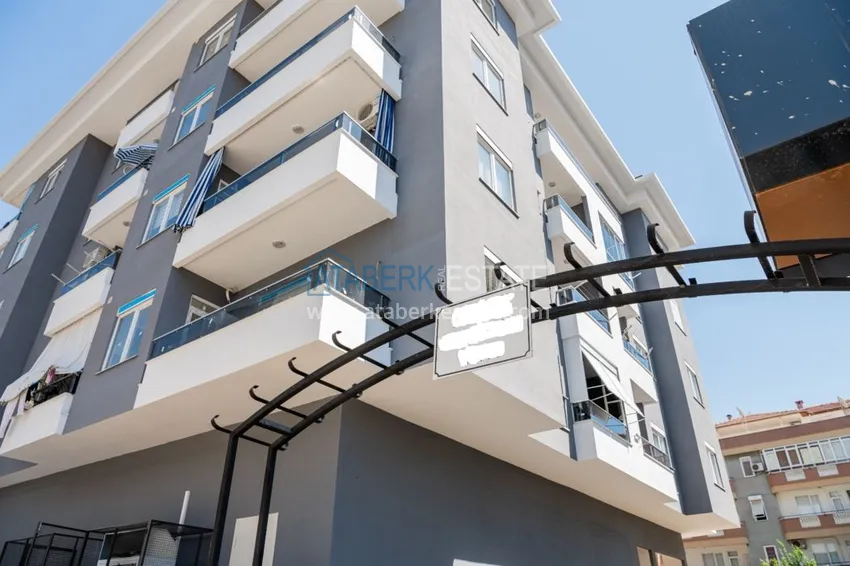 Пентхаус в Алании с мебелью в районе пляжа Клеопатра 8 