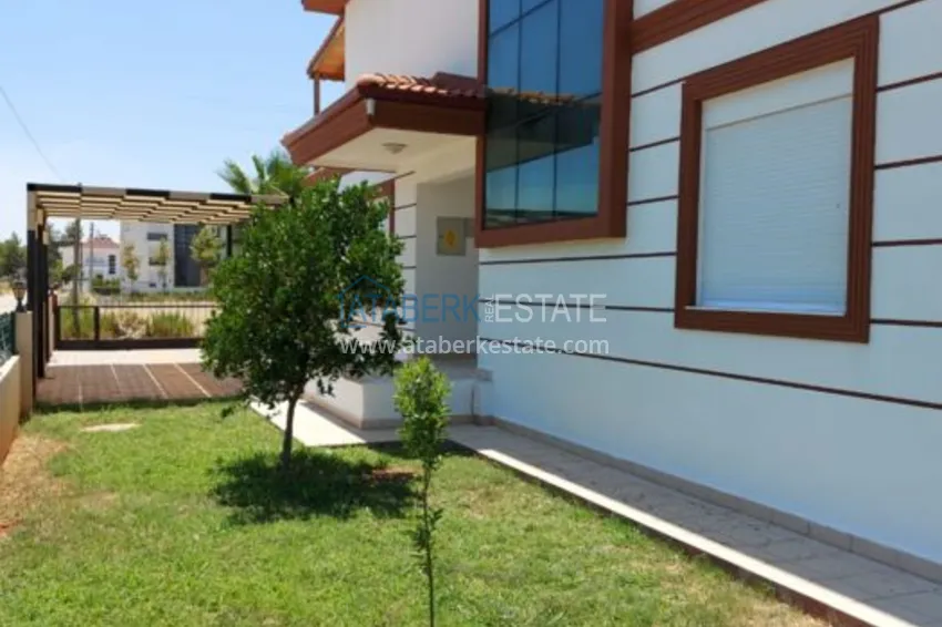 Отдельно стоящий коттедж в Анталии – центр района Дошемеалты 11 