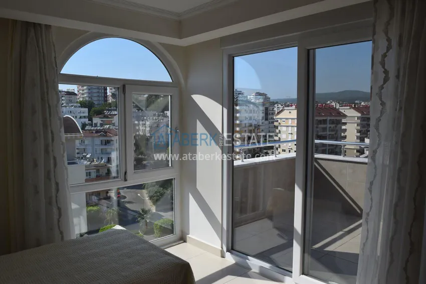 Приобрести Пентхаус-дуплекс в Авсалларе с мебелью в комфортабельном жилом комплексе 11 